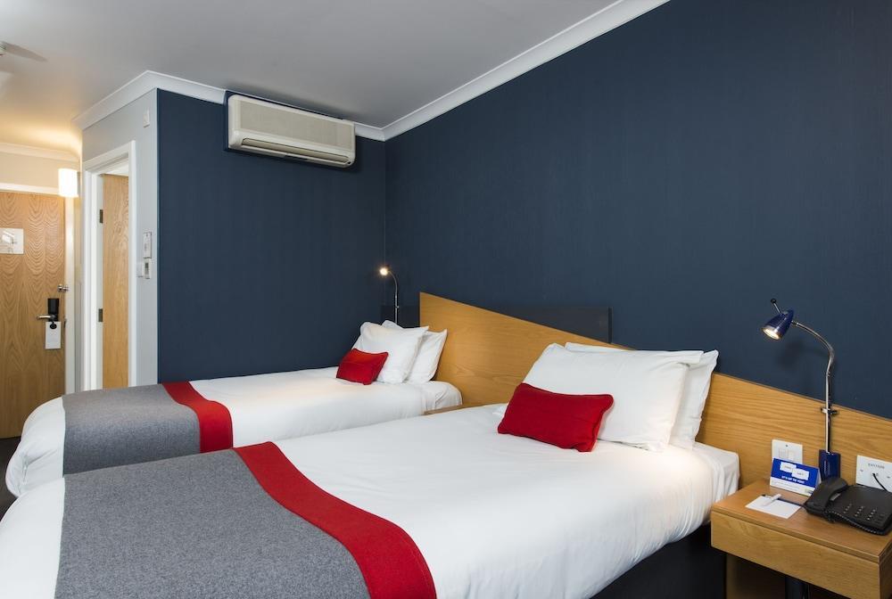 Holiday Inn Express Swansea East By Ihg מראה חיצוני תמונה