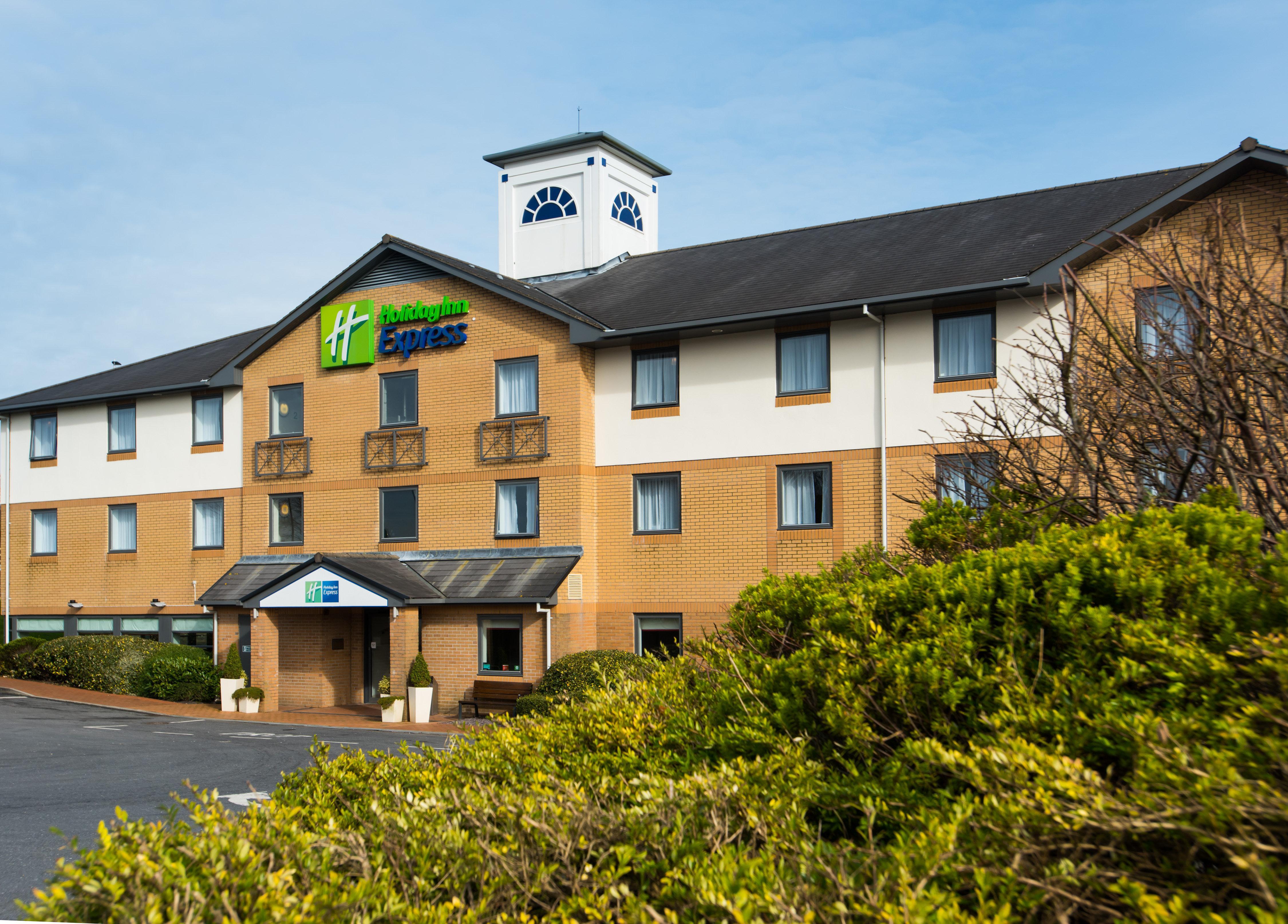 Holiday Inn Express Swansea East By Ihg מראה חיצוני תמונה