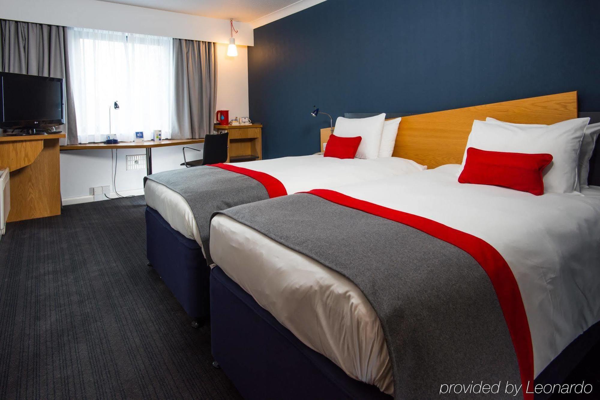 Holiday Inn Express Swansea East By Ihg מראה חיצוני תמונה
